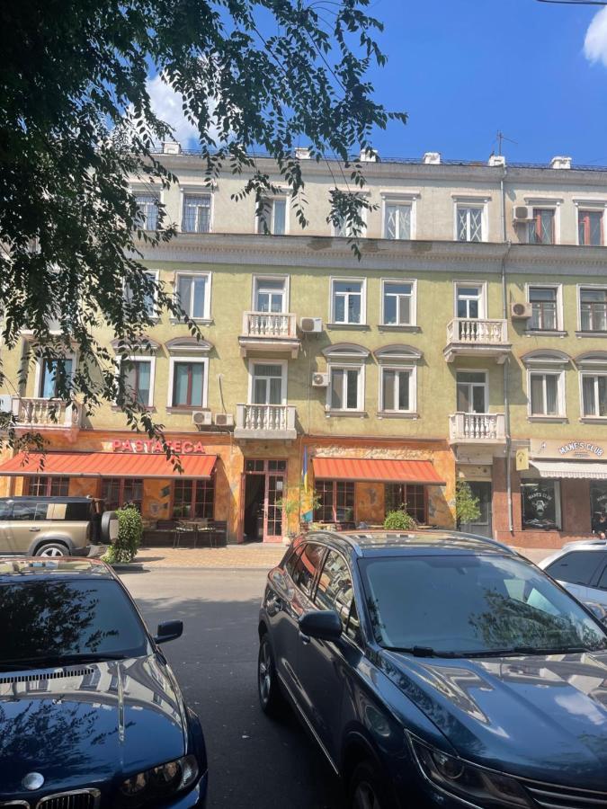 Vip Apartment Karl Marks Avenue Kryvy Rih Buitenkant foto